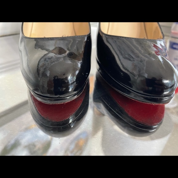 Authentic Christian Louboutin simple black patent pumps 100 (US Size 6) - Picture 8 of 13
